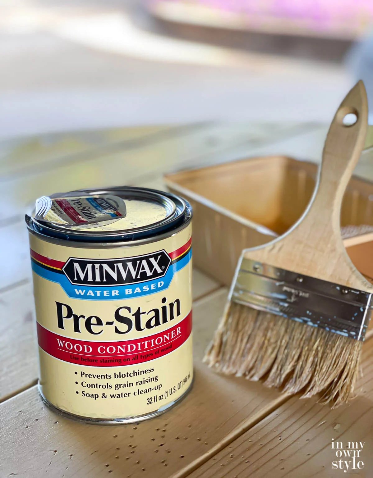 Minwax Pre-Stain used before staining the pine wood table top.