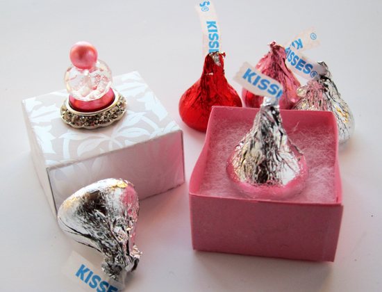 Gift-box-for-Hershey-Kisses