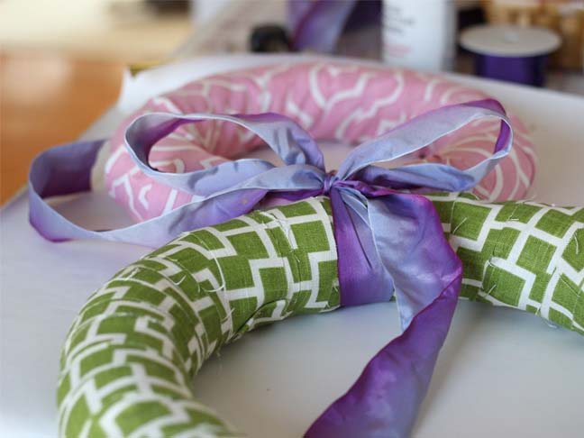 How to make a bunny wreath for a door using 2 wreaths