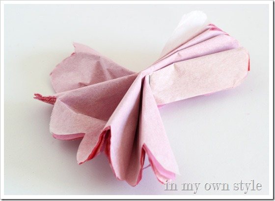 How to make a tissue paper flower