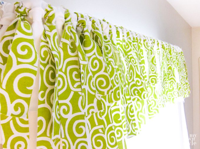 easy no sew window valance in lime green and white