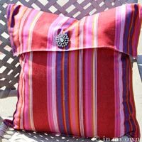 How to make a no-sew pillow cover using a dishtowel