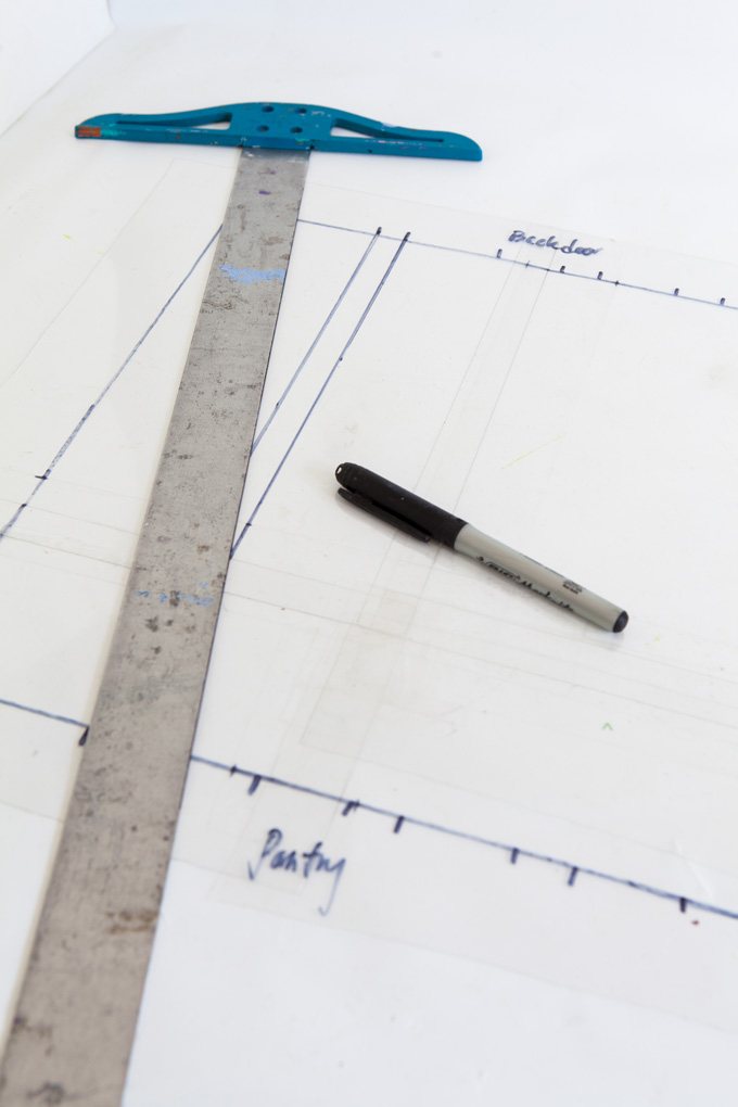 How to design a rug to paint on a floor