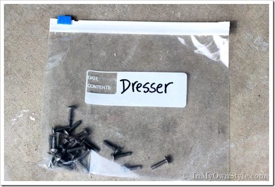 Furniture-Painting-tips-showing to mark and place hardware removed from furniture before painting in a baggie.
