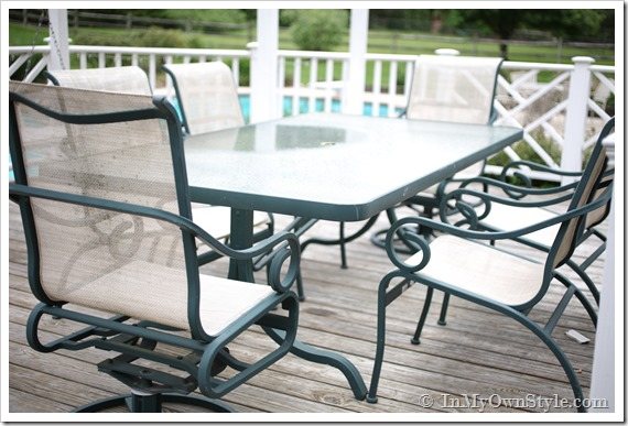 How to Paint Outdoor Furniture