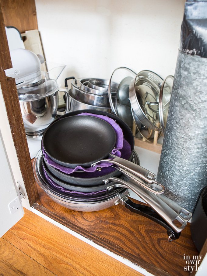 How-to-safely-store-pots-and-pans-in-a-kitchen-cabinet