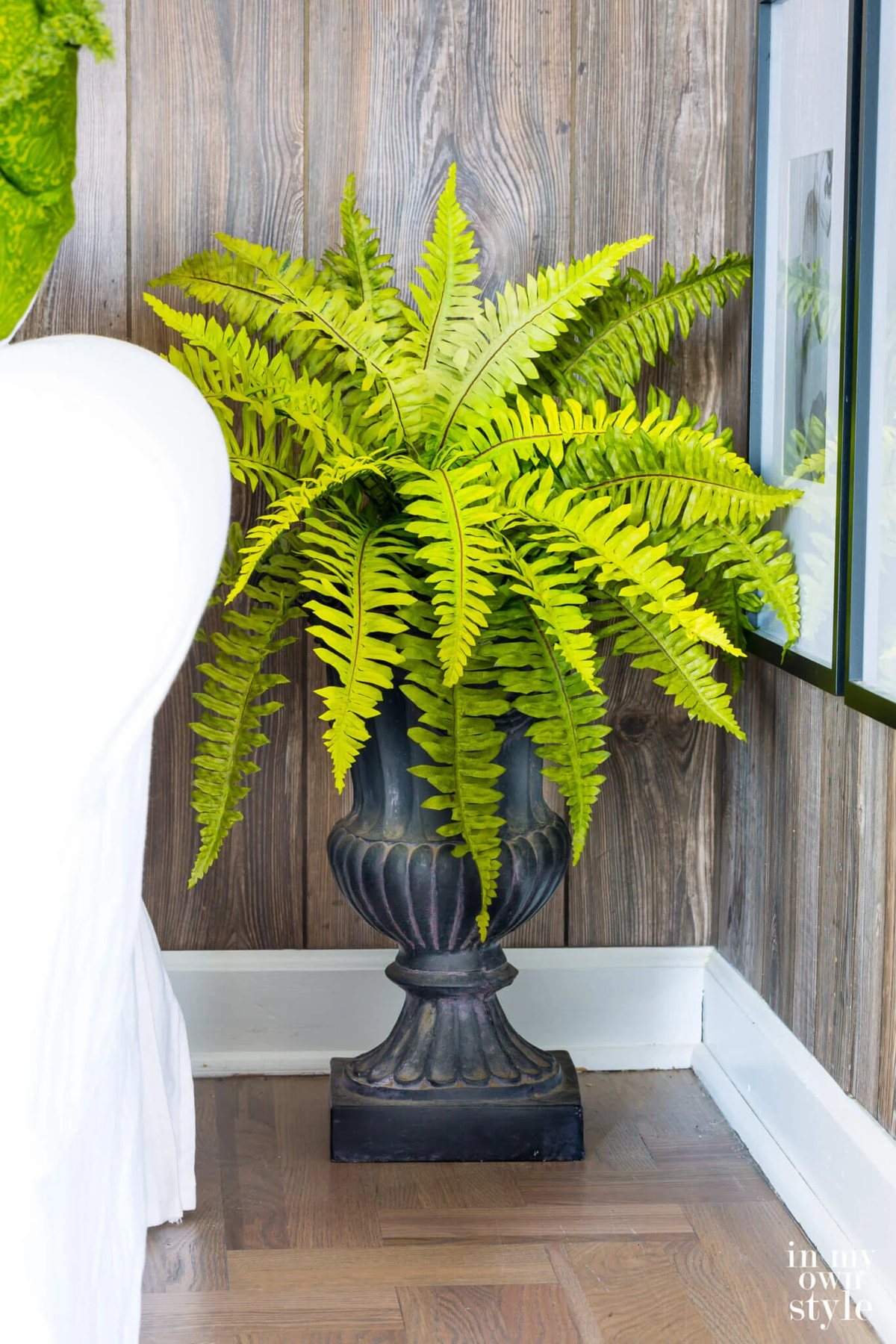 How to Repurpose an Urn into a Side Table