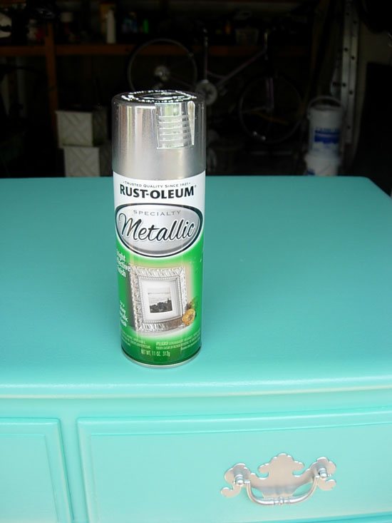 How to paint a metal drawer knobs and pulls