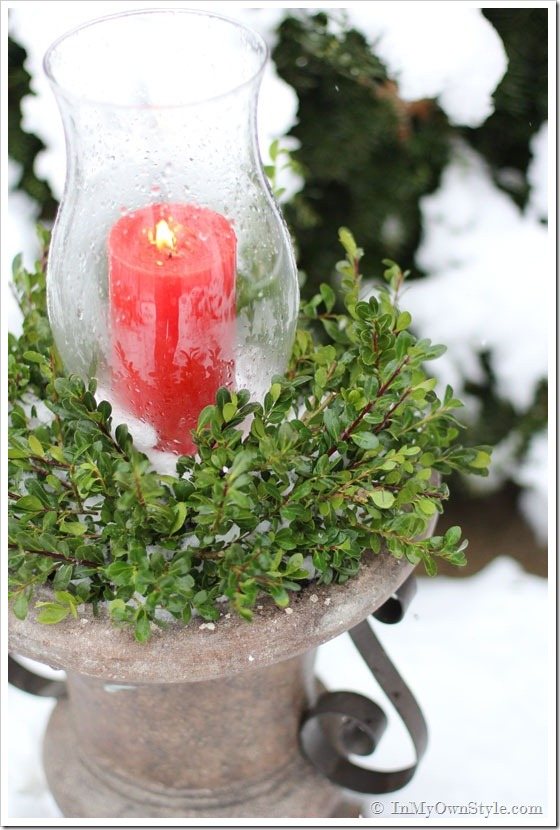 Outdoor-Christmas-Candle-Pl