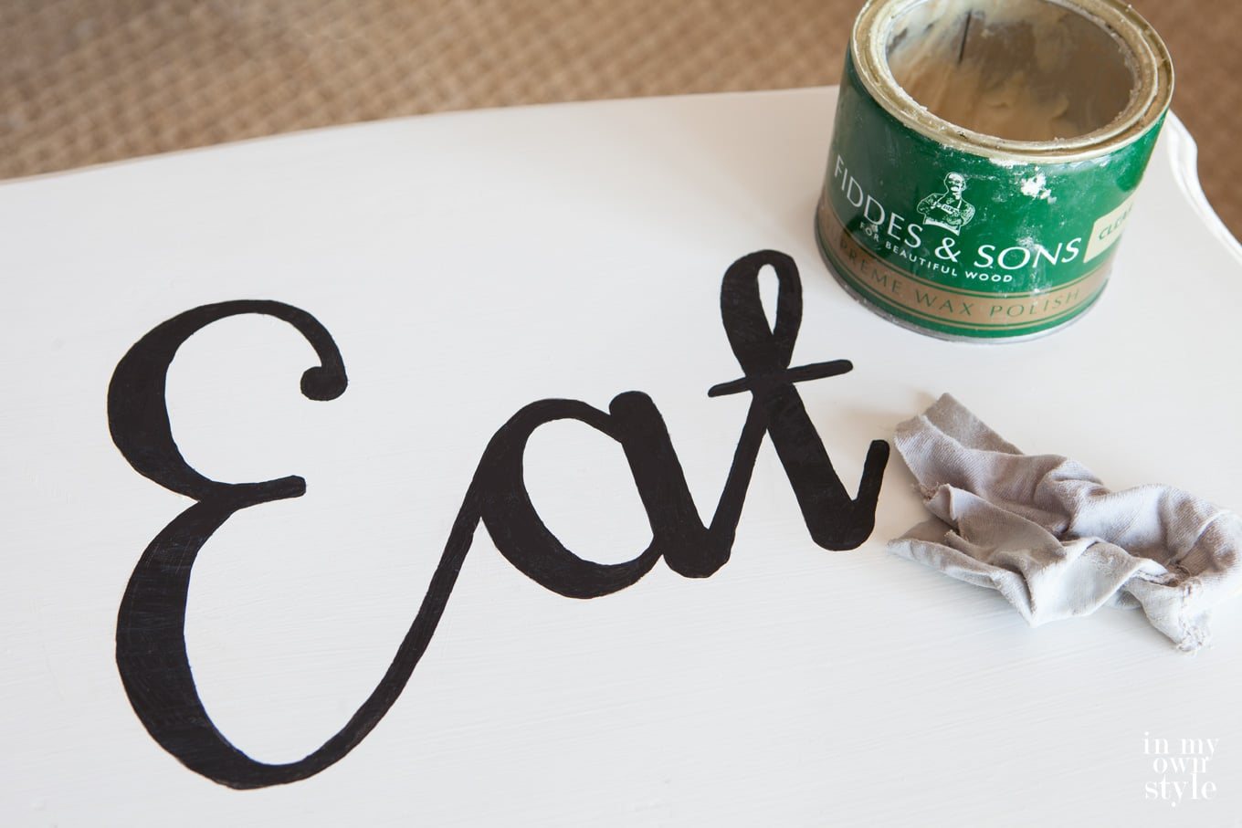 How-to-wax-over-chalk-painted-furniture