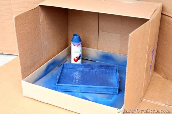 How to make a mini spray booth when spraying smaller decorative items.