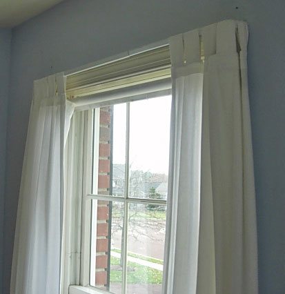 How To Make a Window Treatment Using a Tablecloth