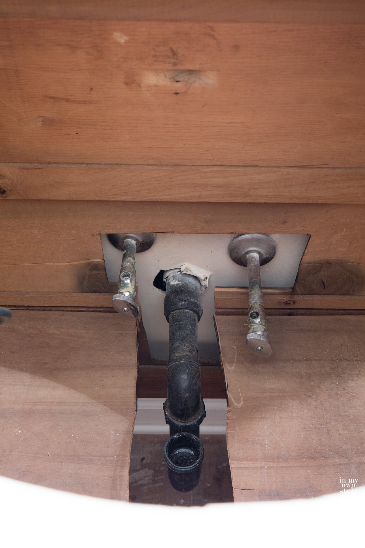 How-to-make-a-sink-counter-vanity-from-old-furniture