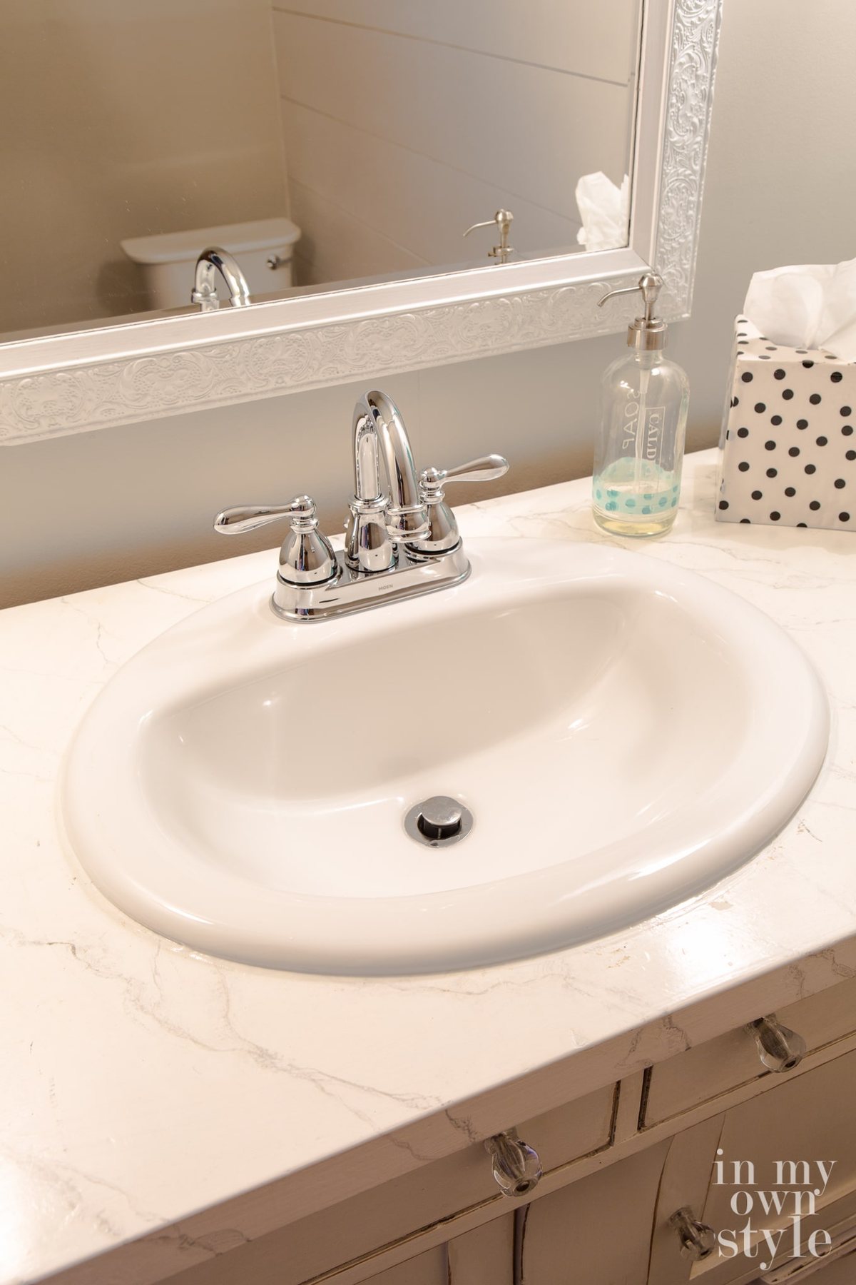 inexpensive sink console for a bathroom