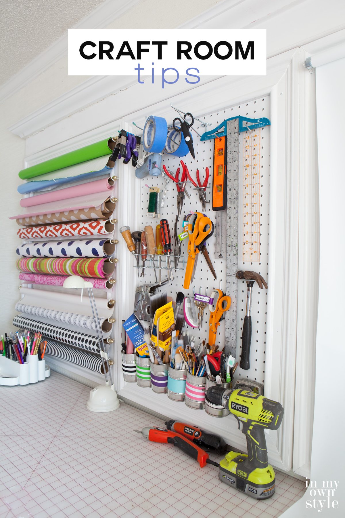 Tips on how to make the most of a craft room and keep your tools and supplies at at arms reach to make DIY'ing and crafting easy and fun | Oducu