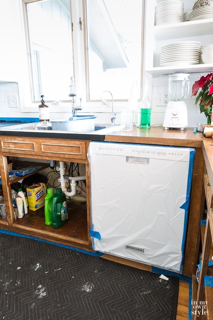 Painting around kitchen appliances