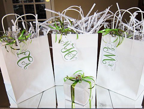 Last Minute Gift Wrapping? Do it in Style – Simply!