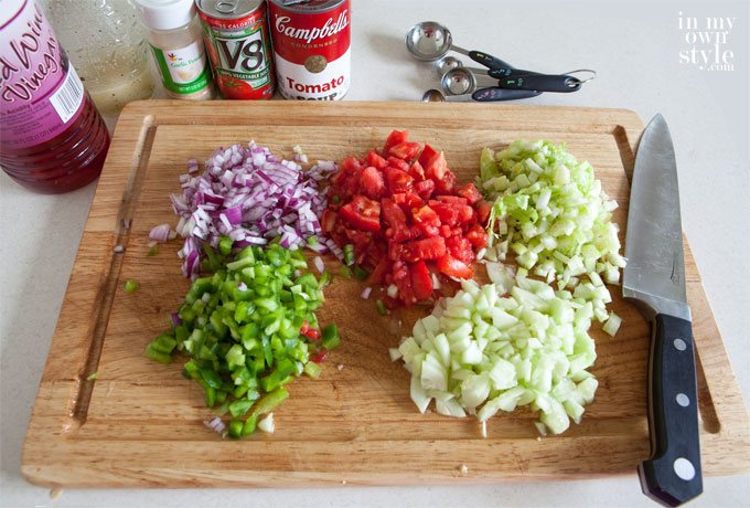 Veggies-to-make-Gazpacho