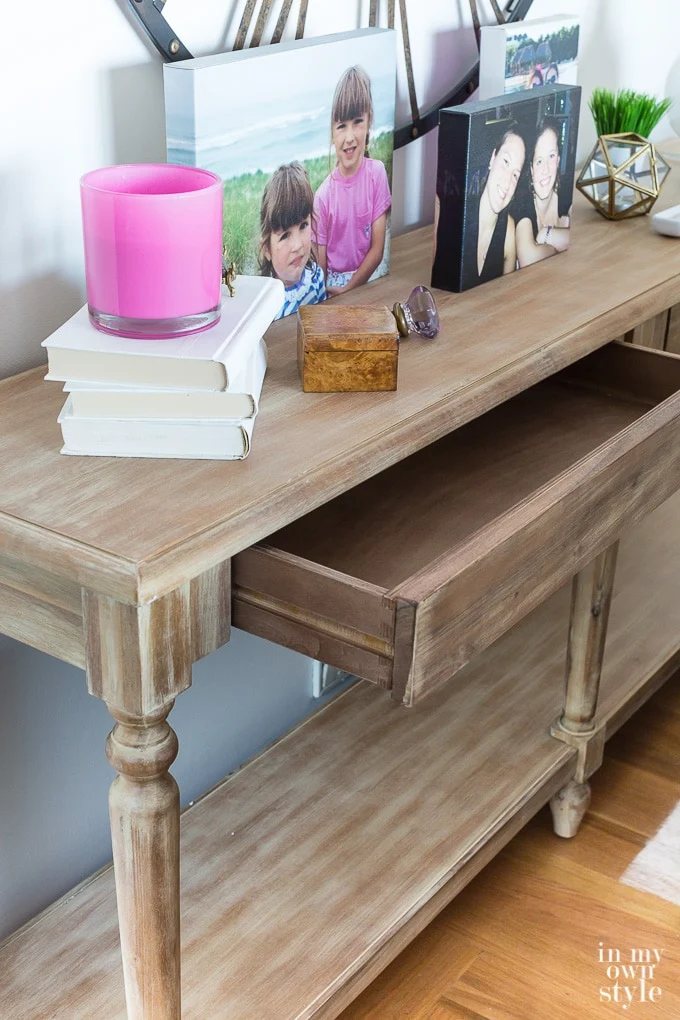 sofa table decorating ideas