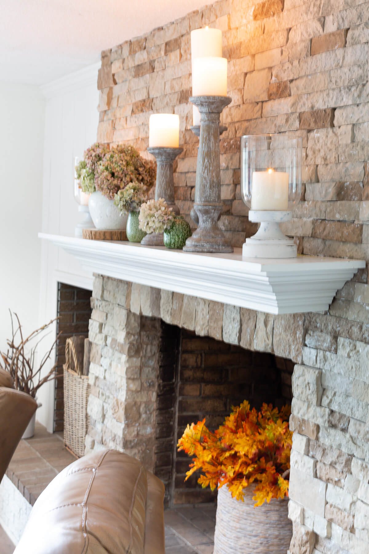 Mantel decor ideas for a cozy home