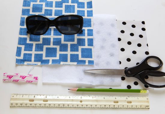 Supplies-needed-to-make-a-fabric-eyeglass-case