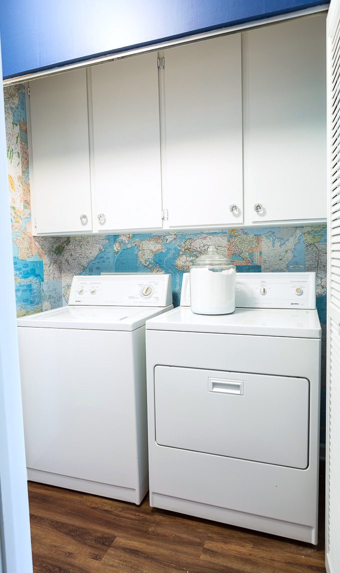 How-to-use-maps-as-wallpaper-in-a-laundry-room