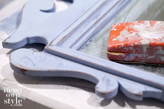 decorating-with-painted-furniture
