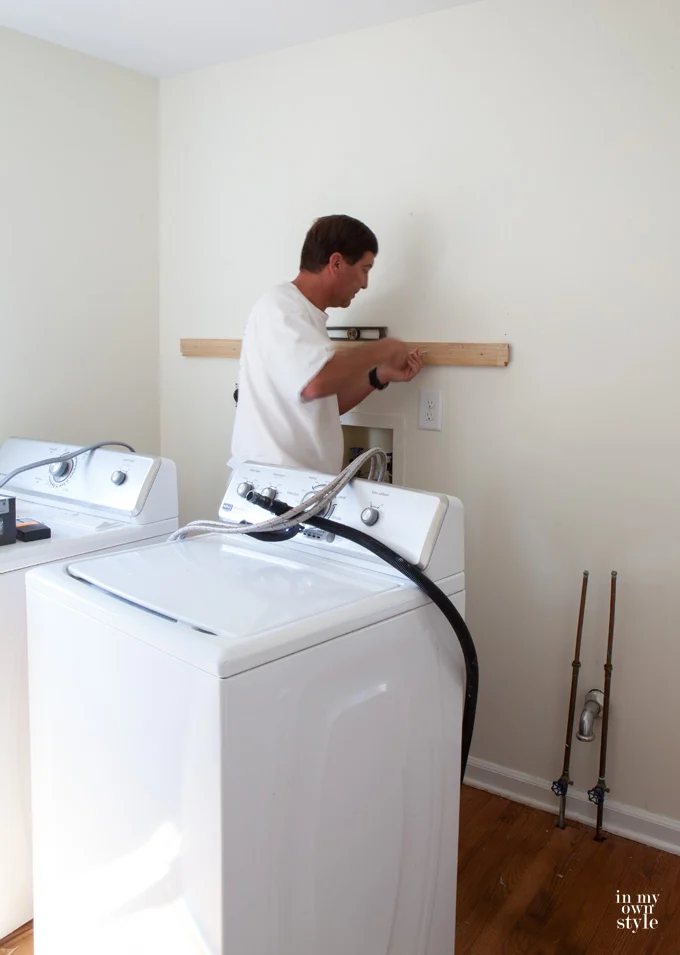 Installing-wall-cabinets