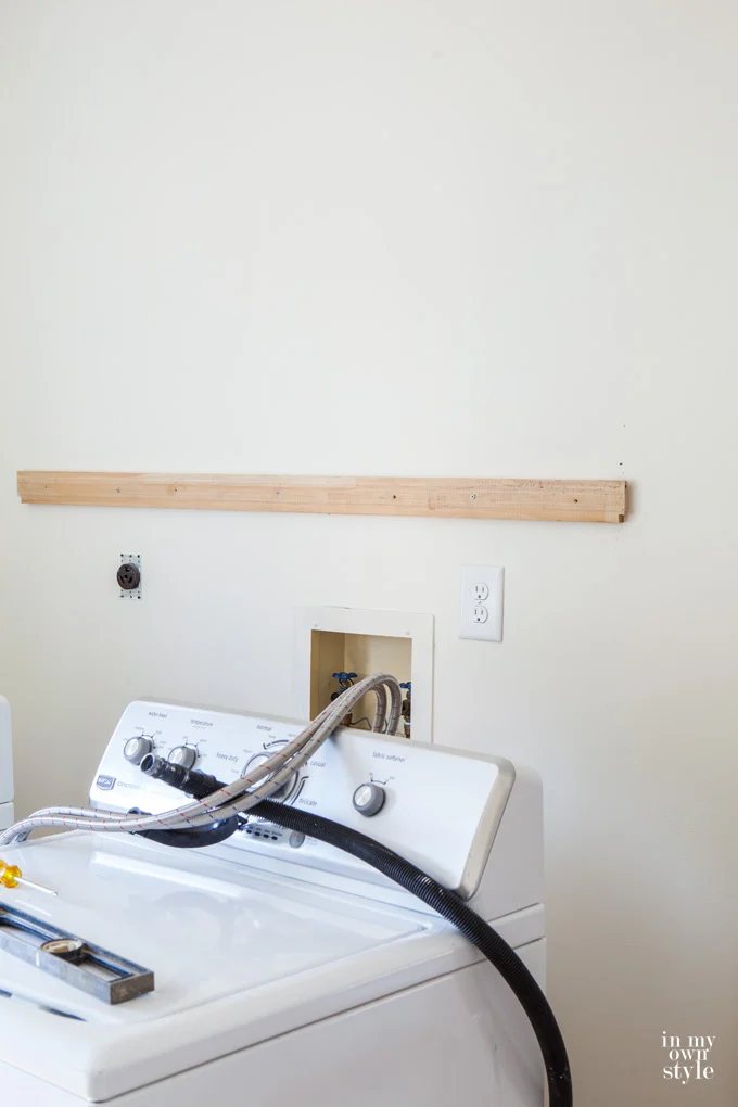 How to install wall cabinets