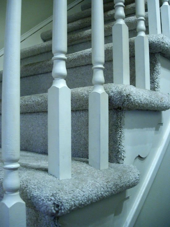 How to make over a staircase with carpet to a stain and painted hardwood