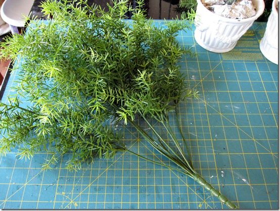How-to-make-a-topiary-with fake greenery.