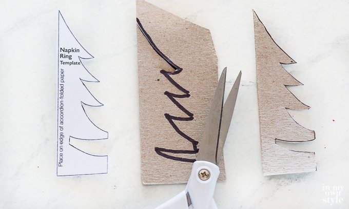 How to make a paper Christmas tree napkin ring for a dinner table setting