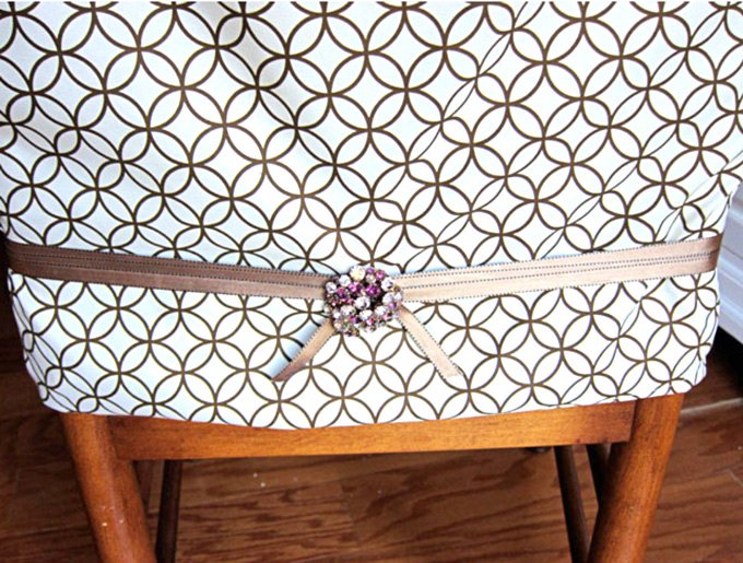 How-to-make-dining-room-chair-covers-using-fabric