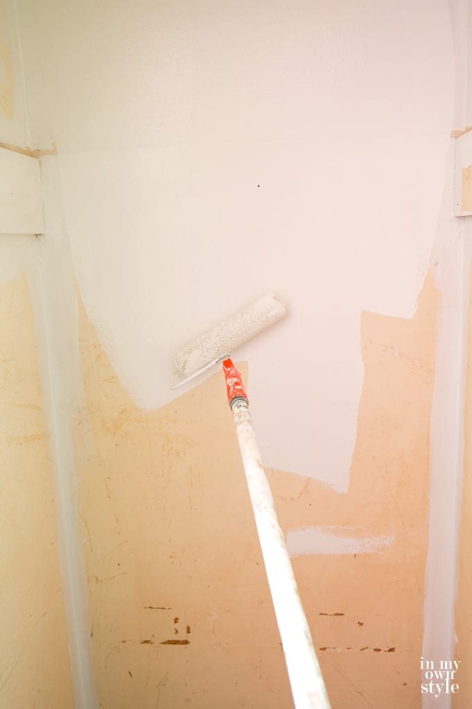 what paint to use to paint over stained walls