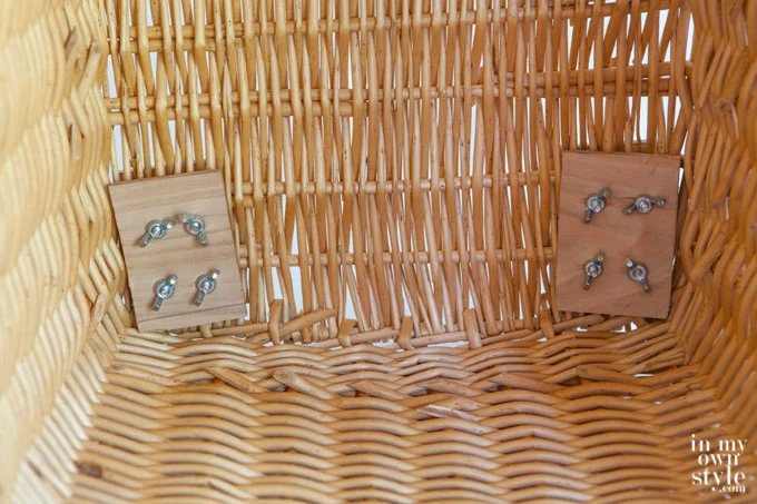 The-easy-way-to-attach-wheels-to-the-bottom-of-a-basket
