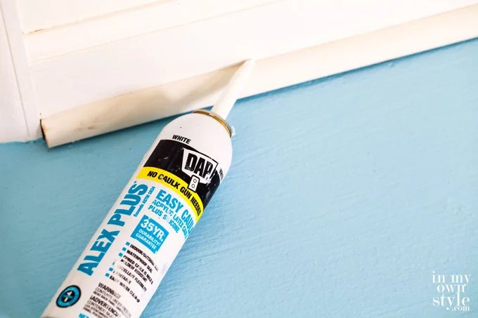 What-is-the-best-caulk-to-use-for-molding