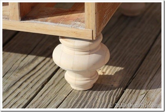 How-to-add-wood-feet-to-furniture
