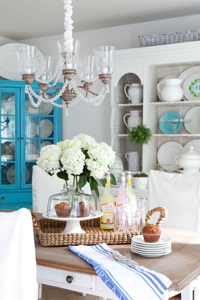 Chalk-painted-dining-room-chairs