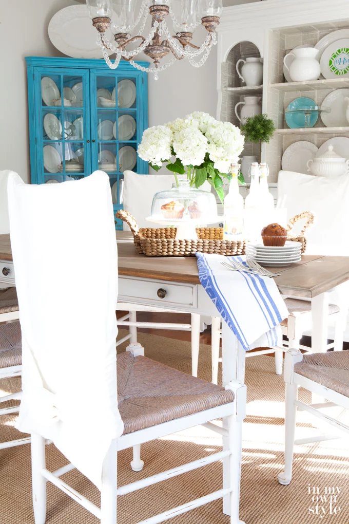 dining-room-chair-makeover-using-diy-chalk-paint