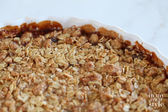 Just out of the oven Old-Fashioned Apple CrispTips-for-slicing-apples-for-apple-crisp recipe