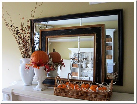 Fall-Mantel-Decorating-Idea