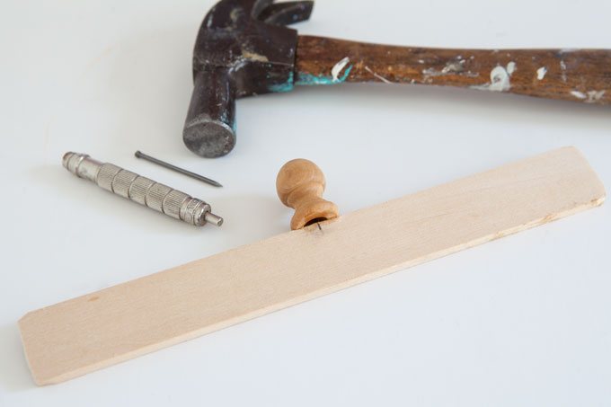 Knob-Top-of-photo-frame