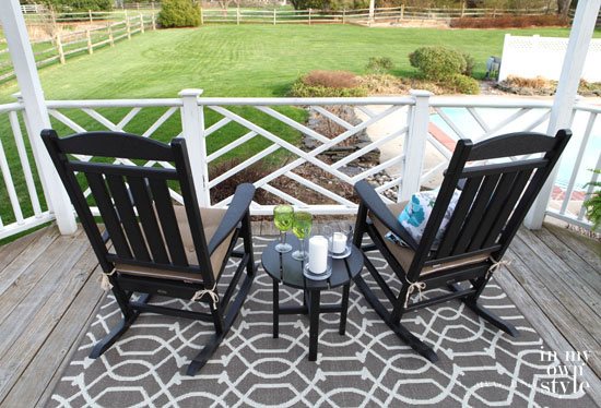 Polywood-Outdoor-Furniture-made-from-milk-cartons