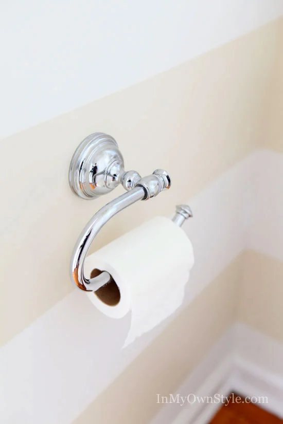 Powder-Room-Decorating-budget-accessories