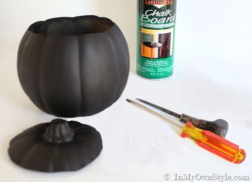 Pumpkin-Carving-ideas-with-foam-pumpkins
