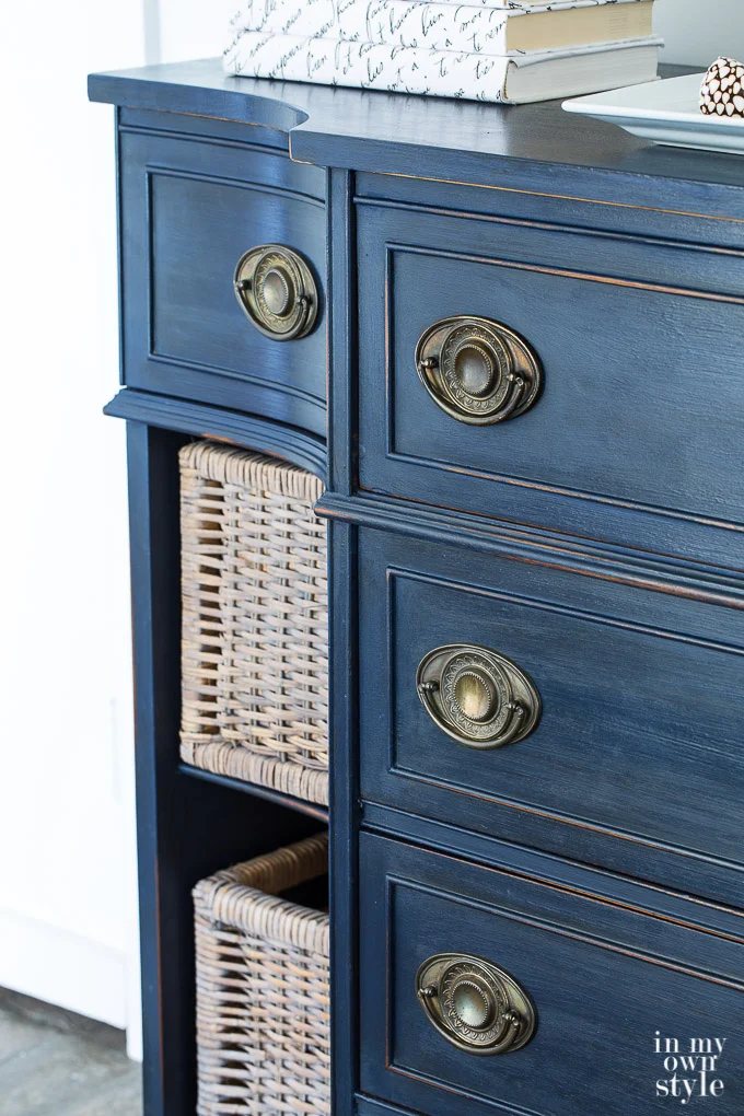 Chalk paint furniture how to step by step tutorial and painting tips.