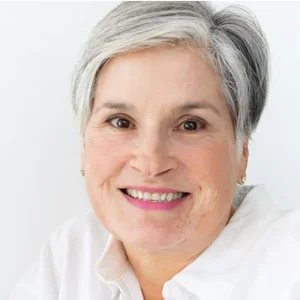 Blogger of DIY Decorating blog Diane Henkler of Oducu
