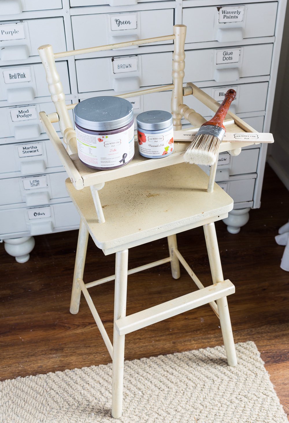 Doll high chair before getting a second hand furniture makeover with Country Chic paint.
