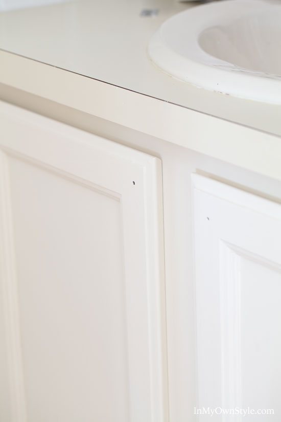 How to paint a bathroom cabinet