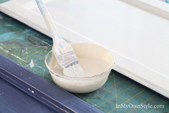 How-to-mix-and-make-DIY-chalk-paint-using-calcium-carbonate-powder